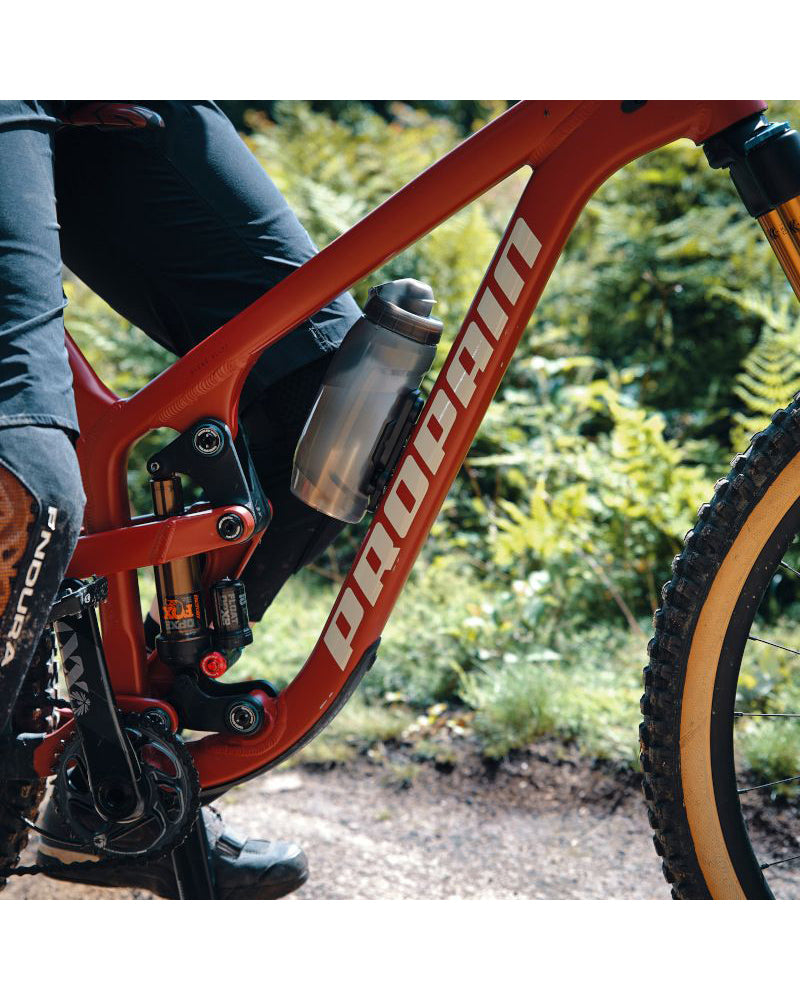 Fidlock Twist Bottle 590 with Dirt Cap + Bike Base